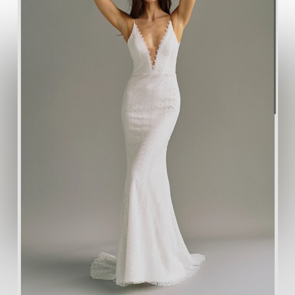 Laudae Berlin Wedding Dress Size 14
